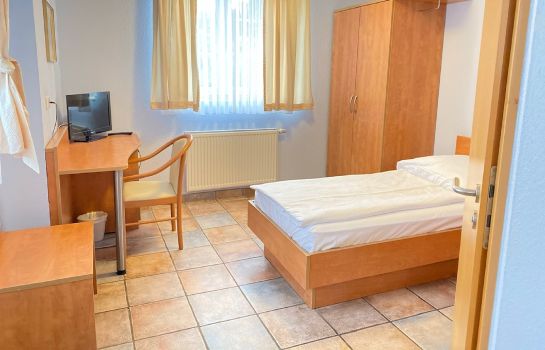 hotels near burgerhaus quadrath ichendorf bergheim